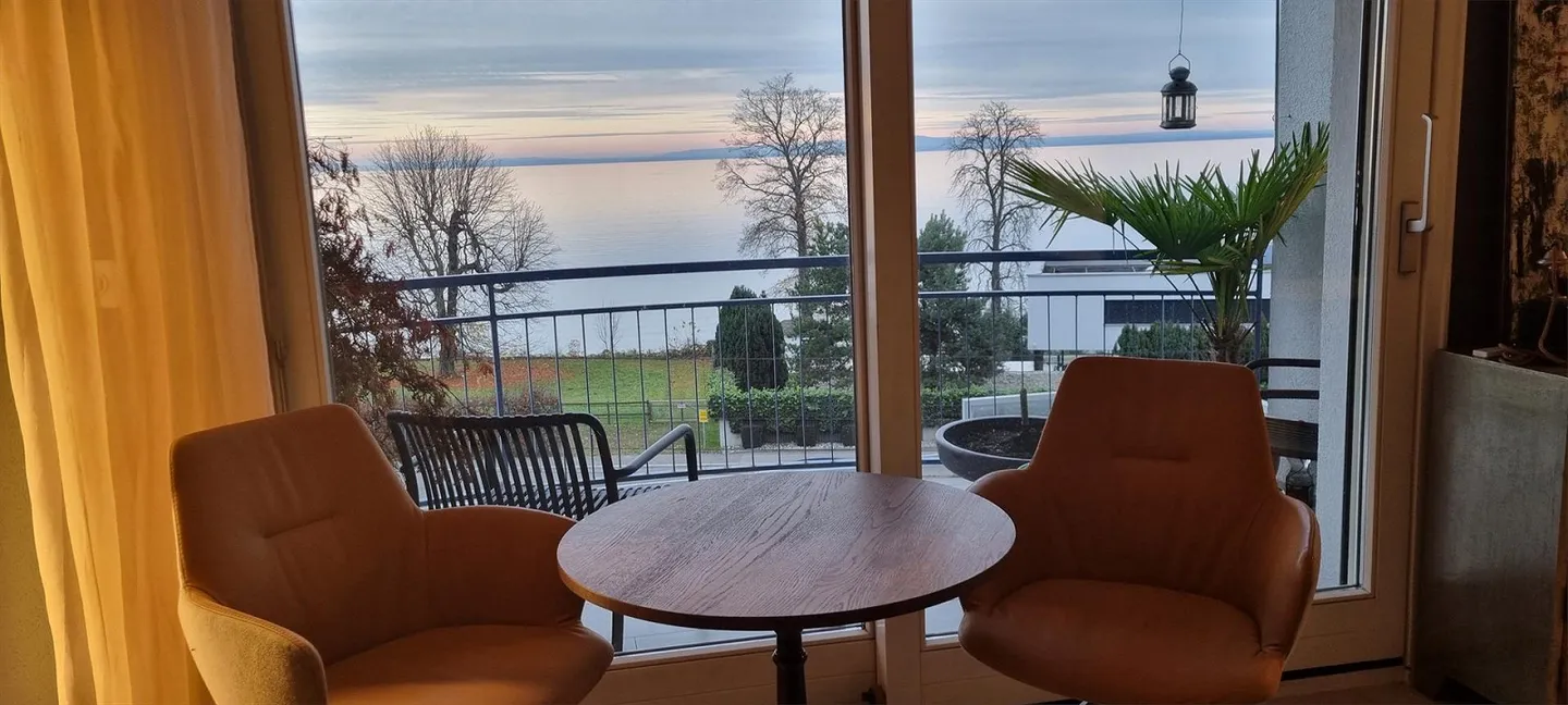 Grosse 4 1/2 Zi Wohnung mit fantastis7cher Seesicht - Foto 5 von 30