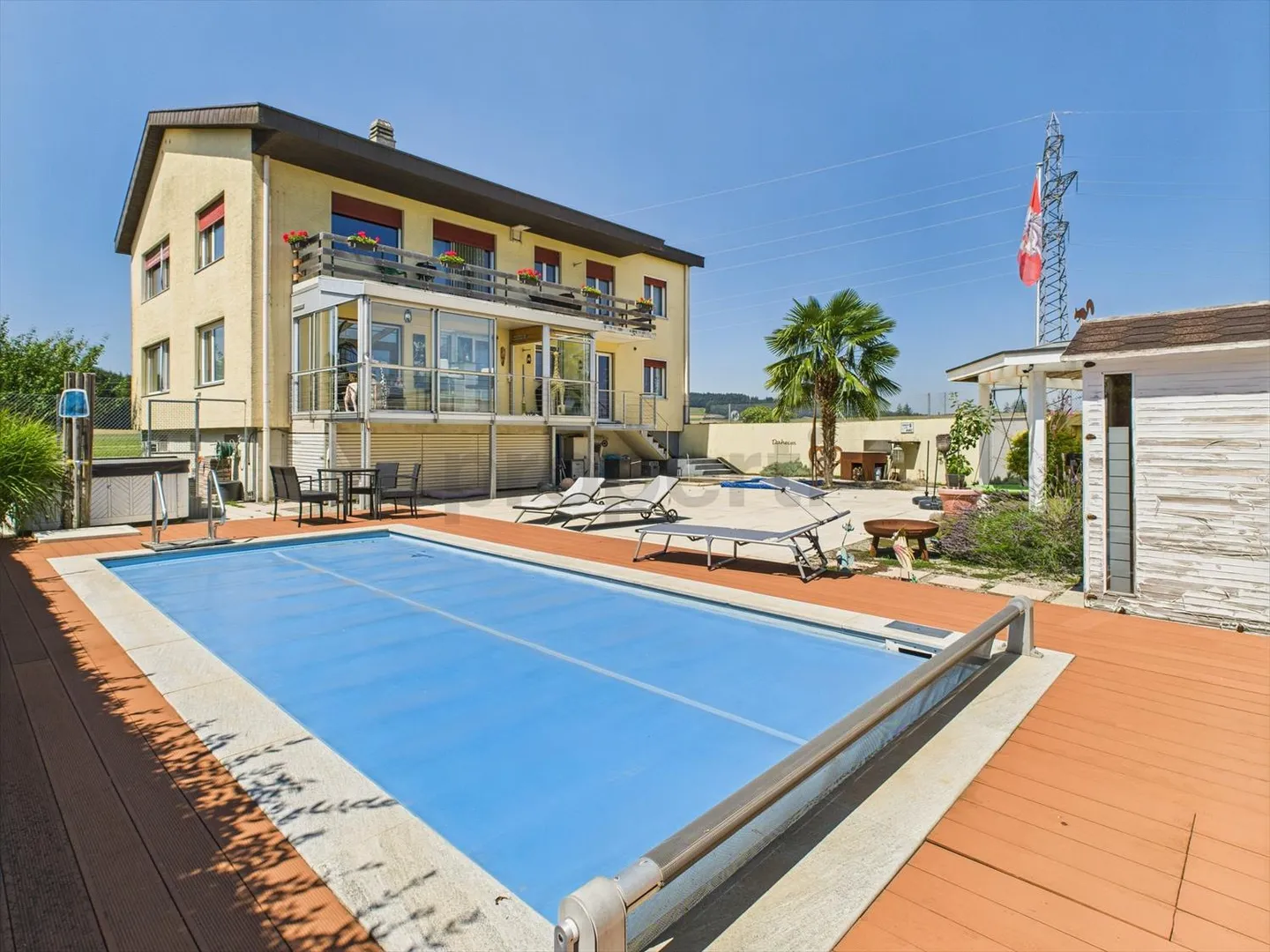 4.5-room ground floor apartment with winter garden, garden paradise and pool in Uettligen - Photo 8 of 10