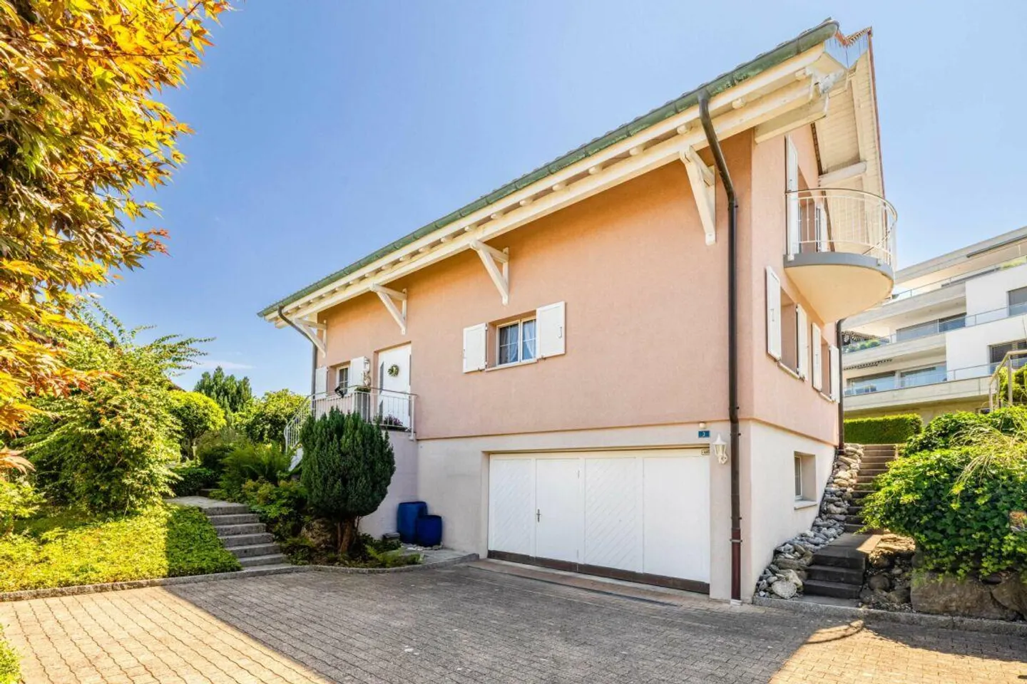 5.5-room single-family house with double garage, large garden and whirlpool - Photo 3 of 10