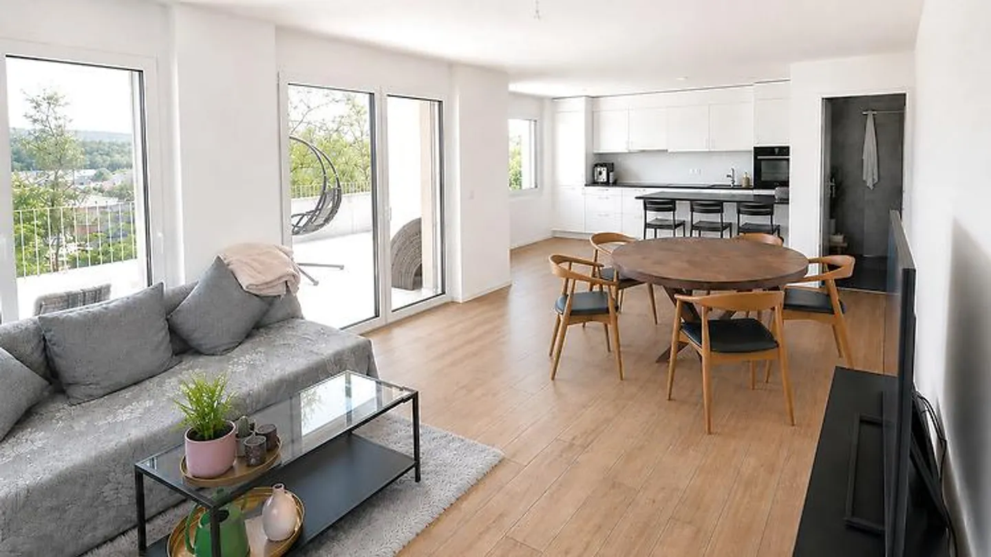 Moderne Attikawohnung in Weinfelden - Foto 2 von 9