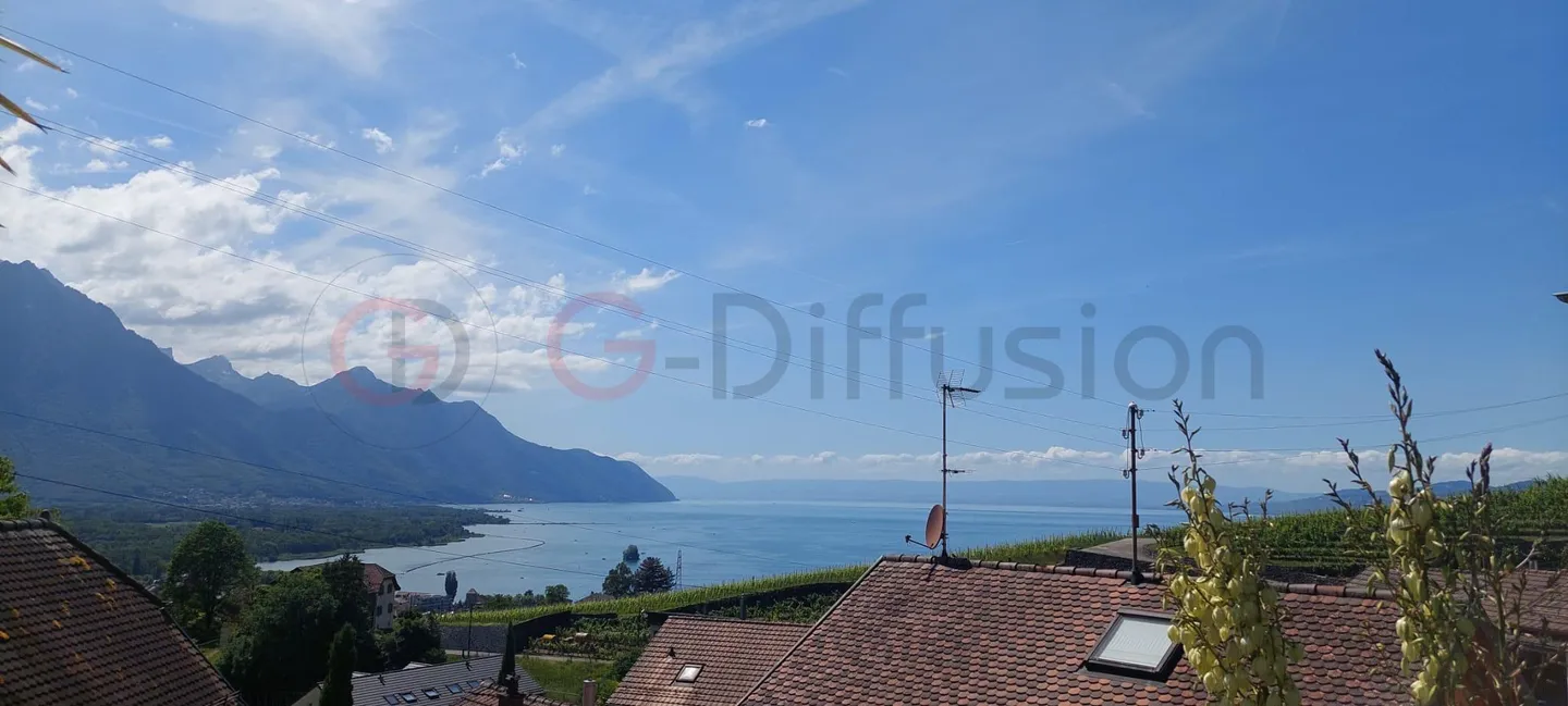 Wunderschöne Villa mit Seeblick - Foto 1 von 9