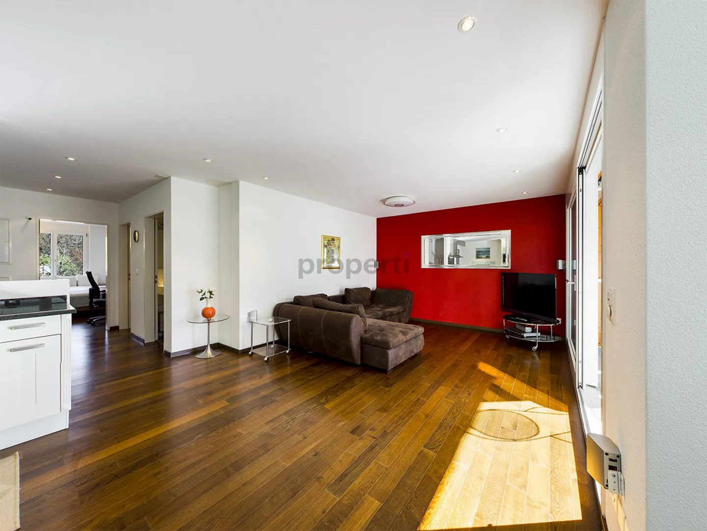 Appartement meublé avec 3,5 pièces à ZH – Charmant et Central - Photo 2 sur 10