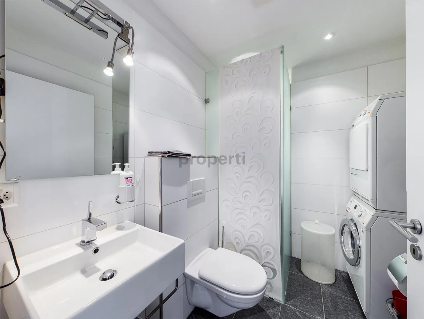 Appartement meublé avec 3,5 pièces à ZH – Charmant et Central - Photo 7 sur 10