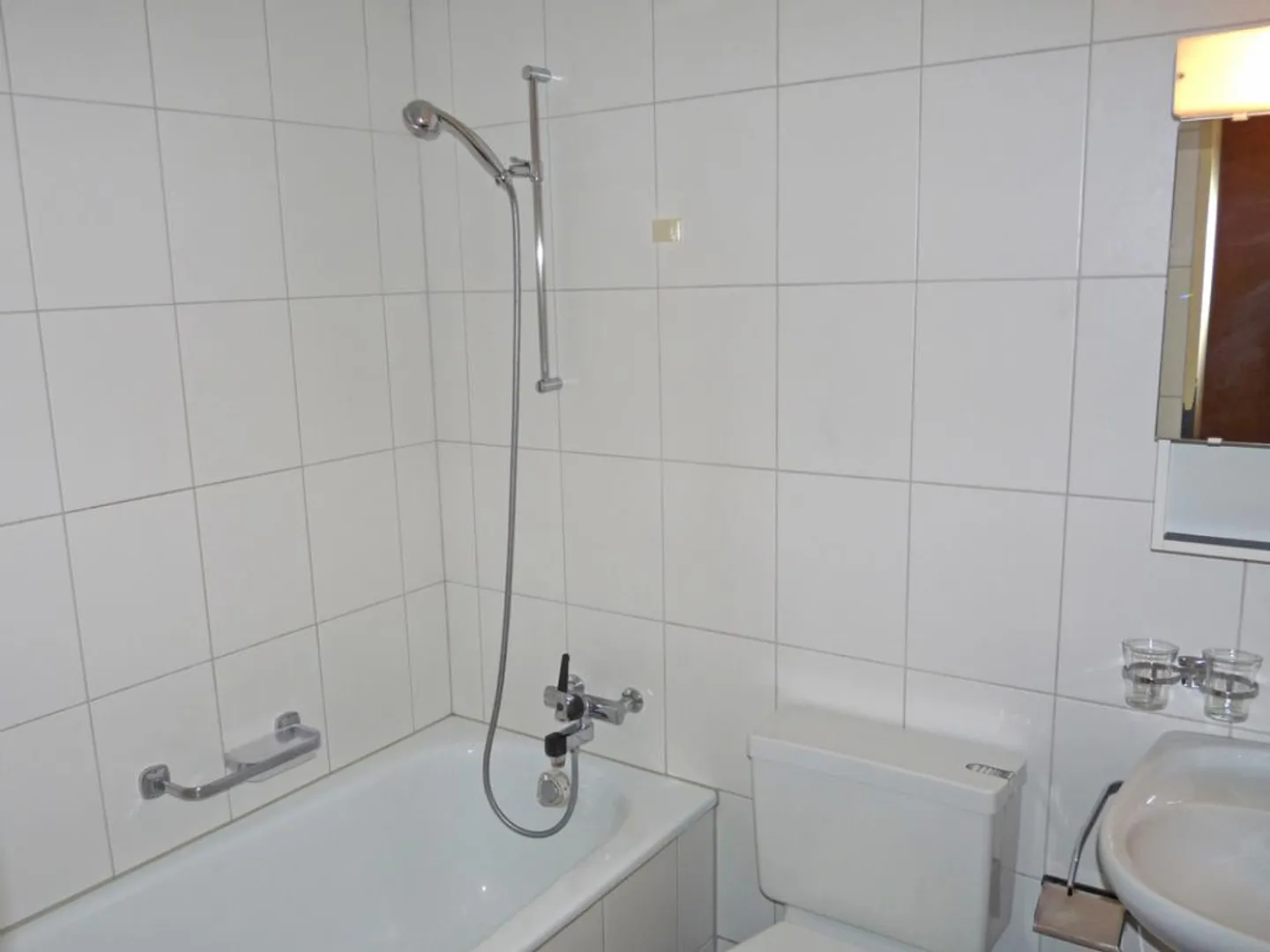 Appartement de petite taille très recherché avec espace de jardin - Photo 6 sur 9