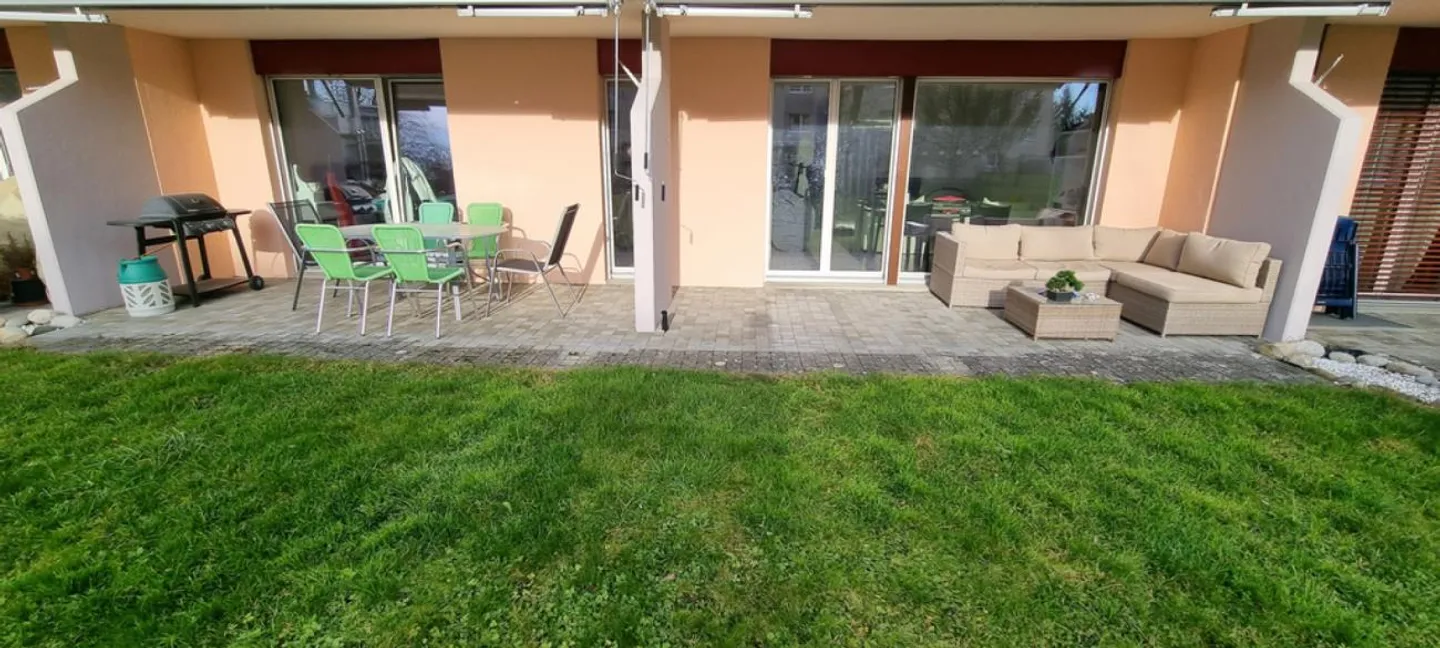 Appartement de petite taille très recherché avec espace de jardin - Photo 8 sur 9