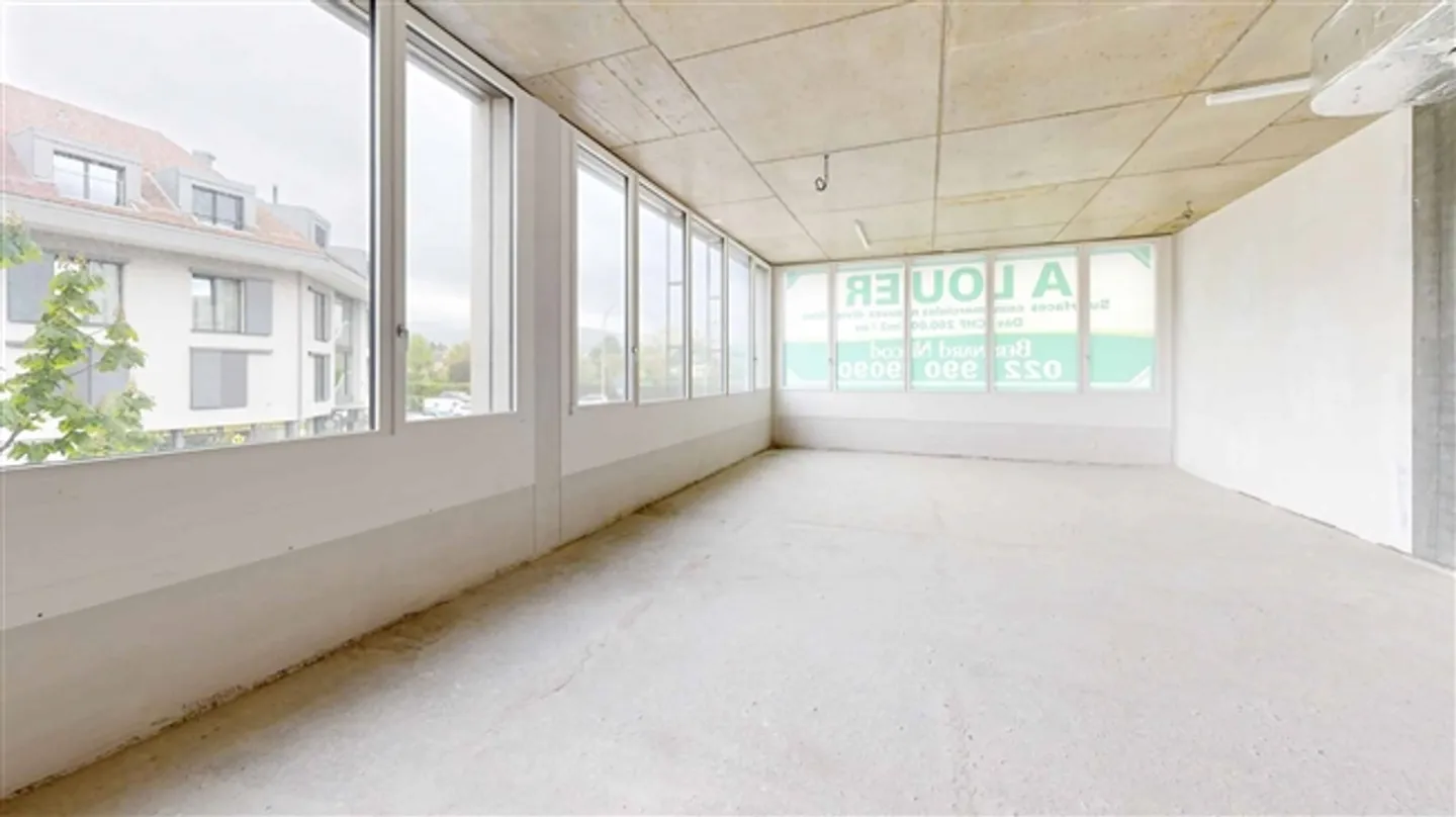 Nuovi uffici in una posizione ideale - Foto 6 di 11