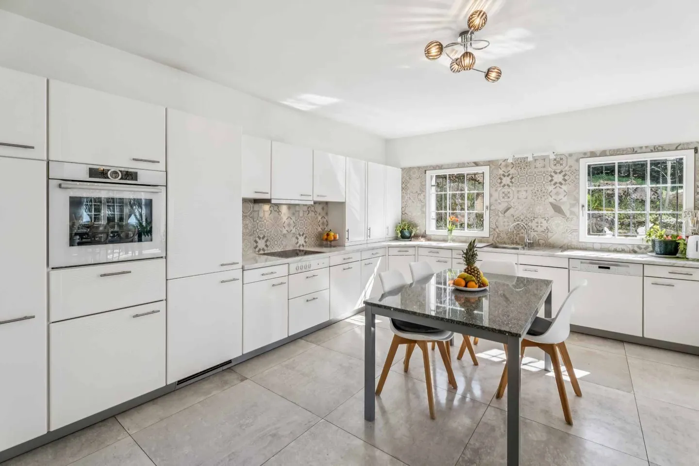 Propriété d'exception avec vue sur le lac - Photo 4 sur 13