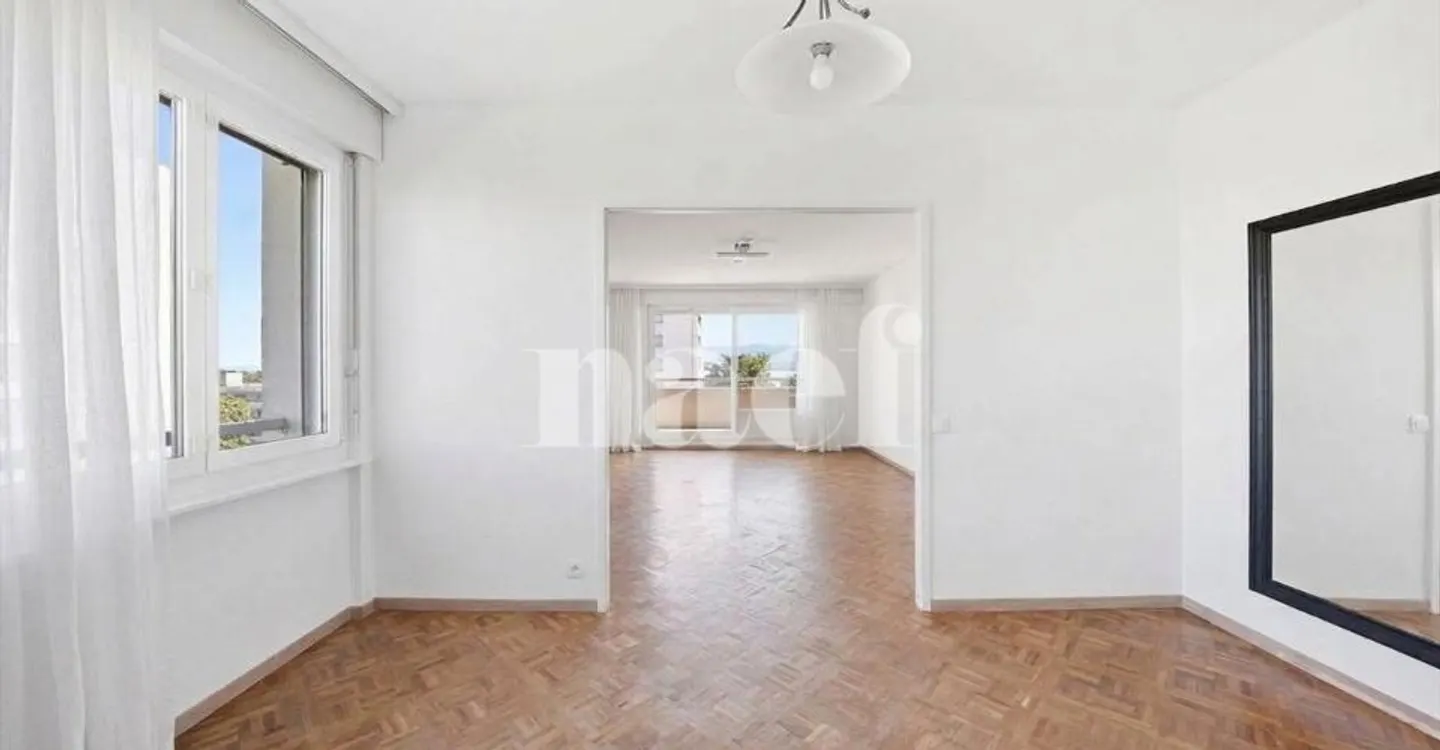 Appartement Familial Spacieux avec Balcons - Photo 2 sur 10