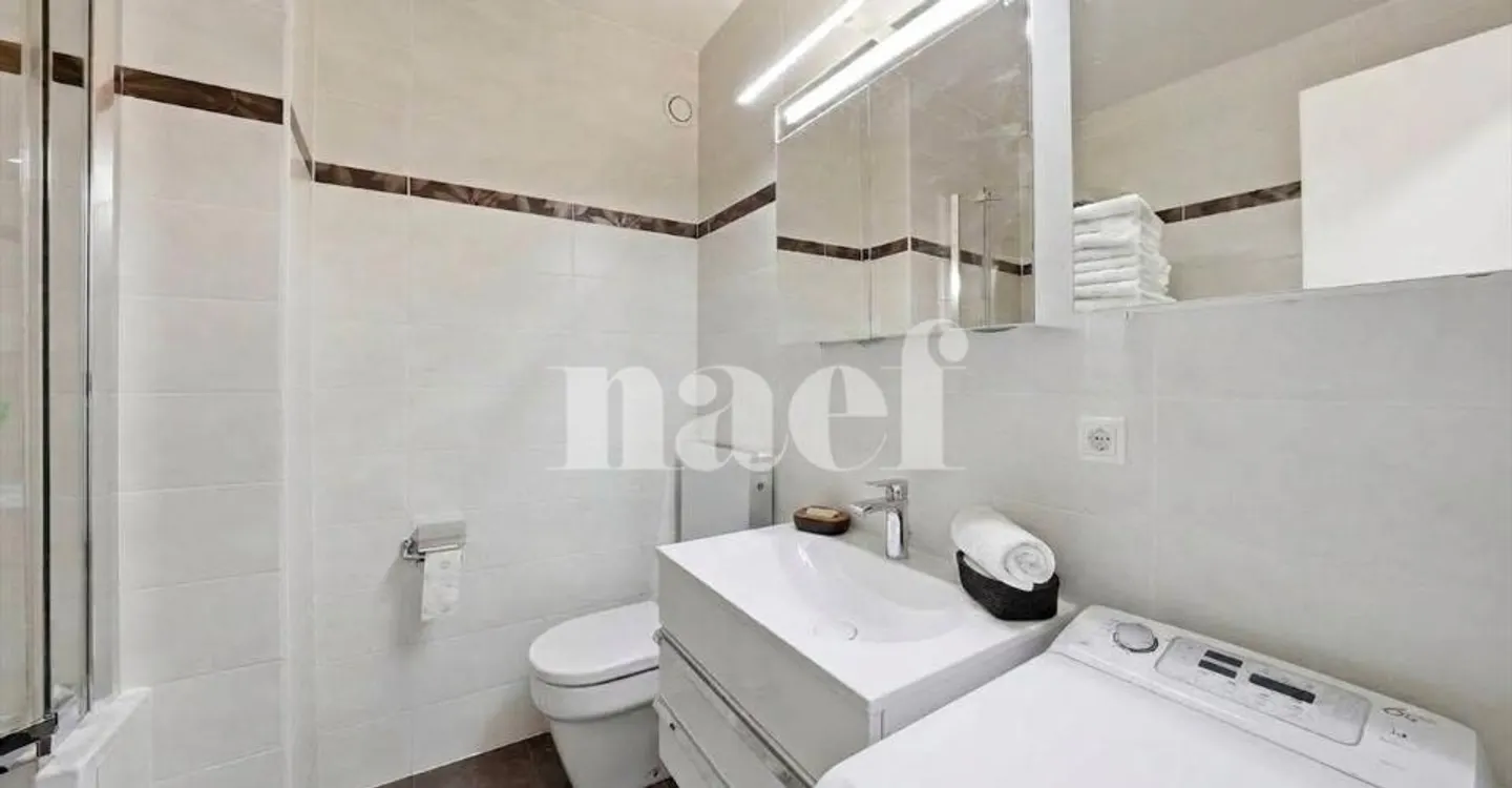 Appartement Familial Spacieux avec Balcons - Photo 8 sur 10