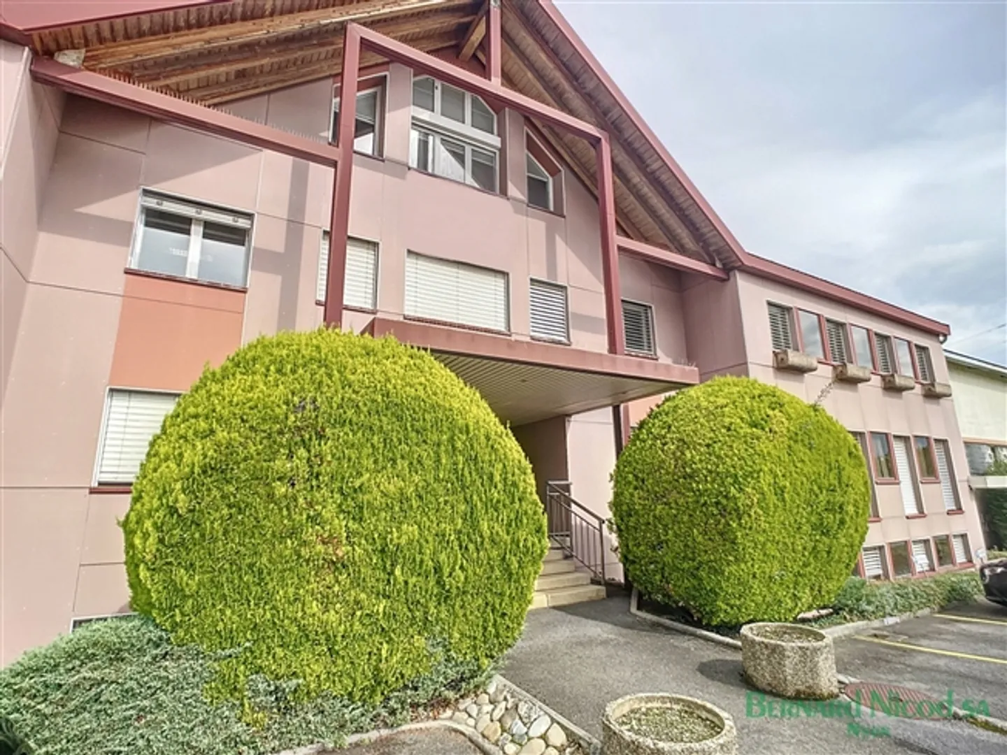 «Ideal gelegene Büros mit 300 m2» - Foto 6 von 6