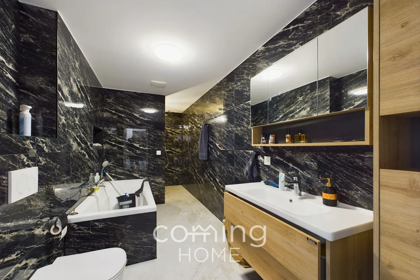 Residential ensemble with development potential in Varen - three units in a sunny location with a view - Photo 12 of 26