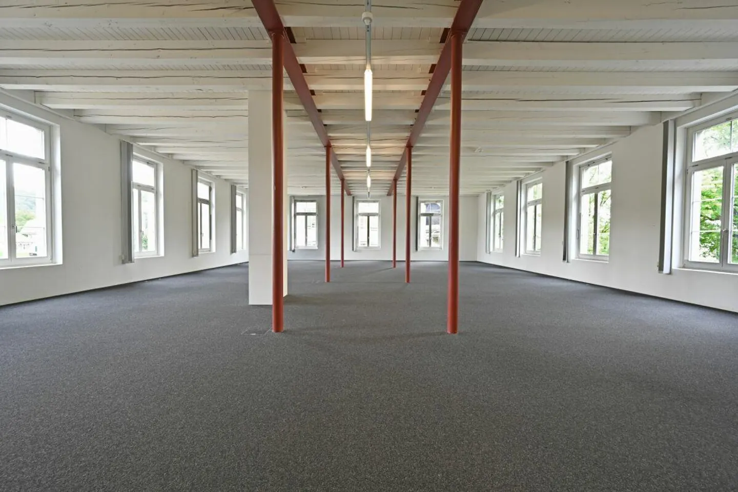 Emplacement commercial avec connexion optimale - Photo 7 sur 7