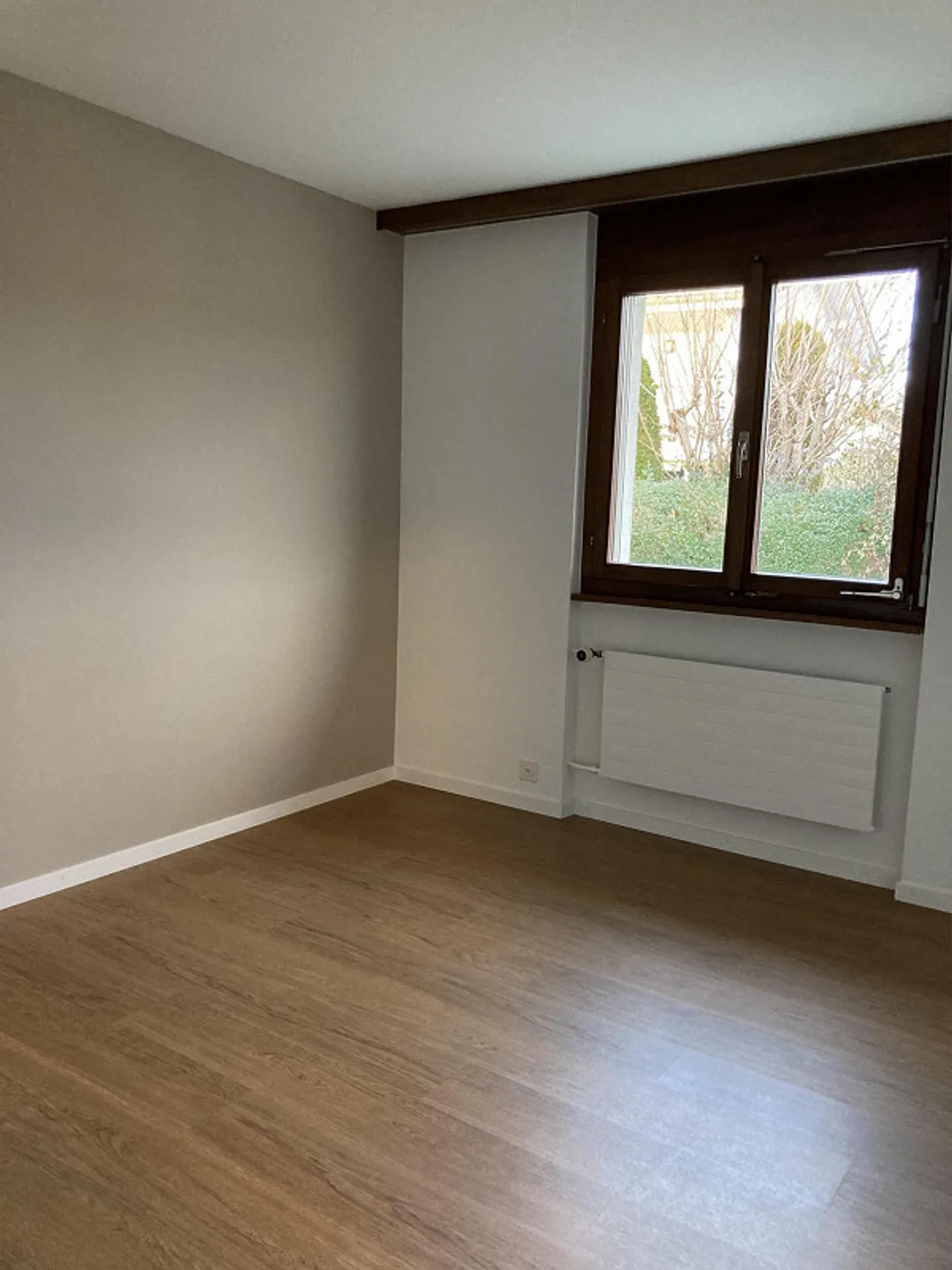 Appartamento 5 1/2 camere con vista sulle montagne in affitto - Foto 7 di 11