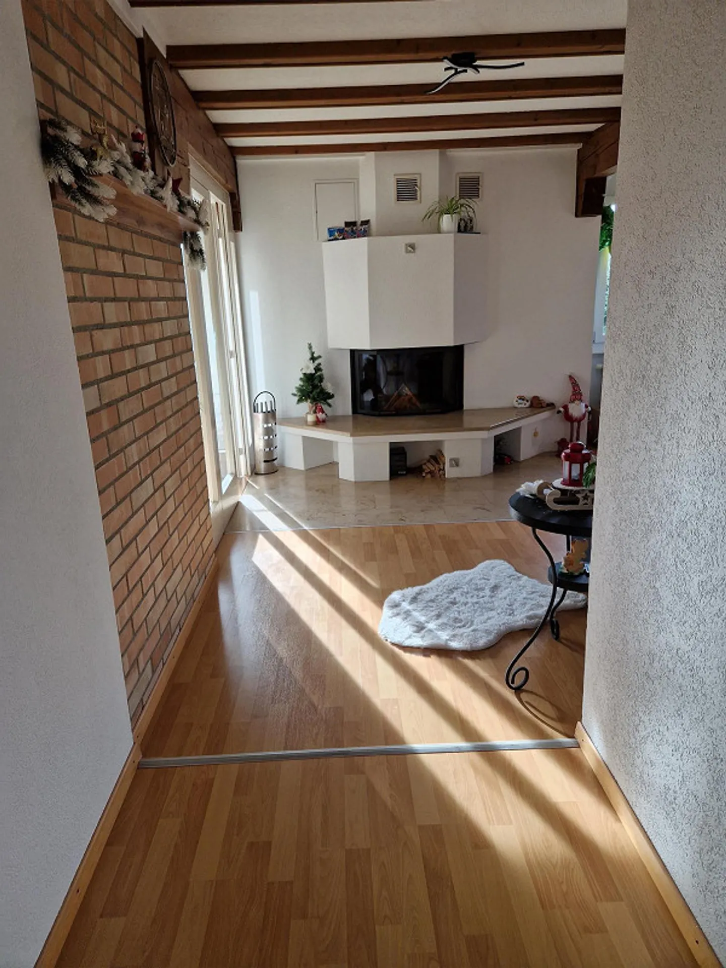 Appartamento di 4,5 stanze da affittare subito - Foto 3 di 15