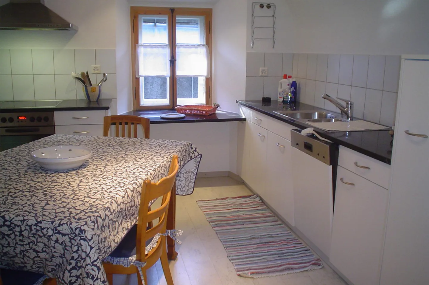 Cozy Apartment / Garden - Photo 6 of 9