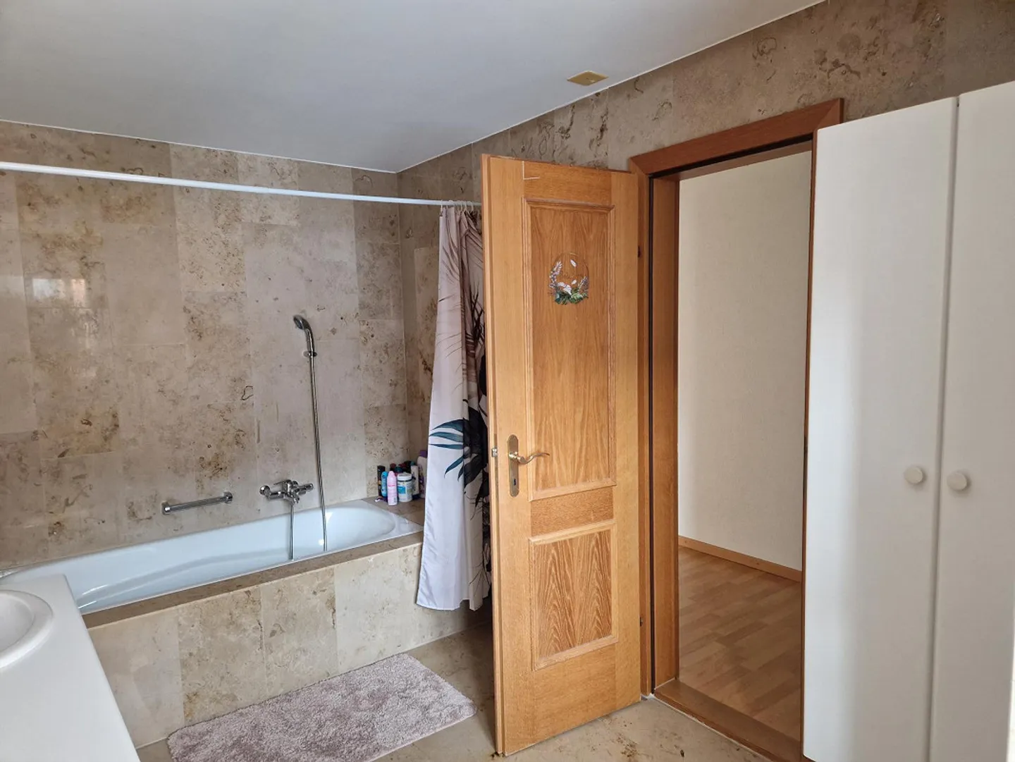 Appartamento di 4,5 stanze da affittare subito - Foto 6 di 15