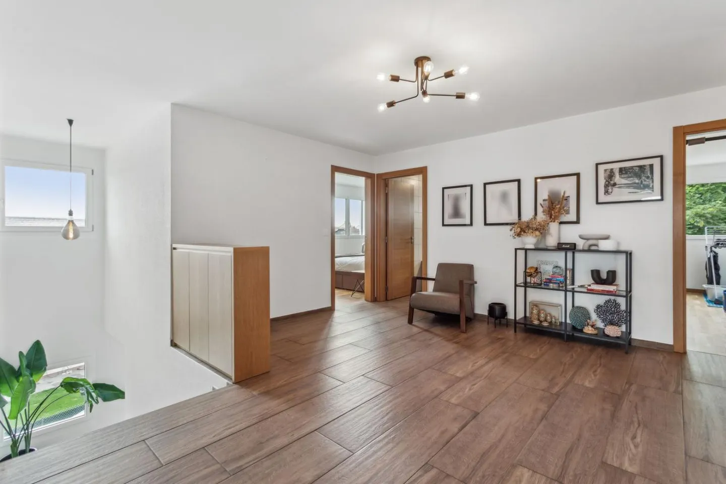 Very large modern 4.5-room apartment in Misery - Photo 9 of 13