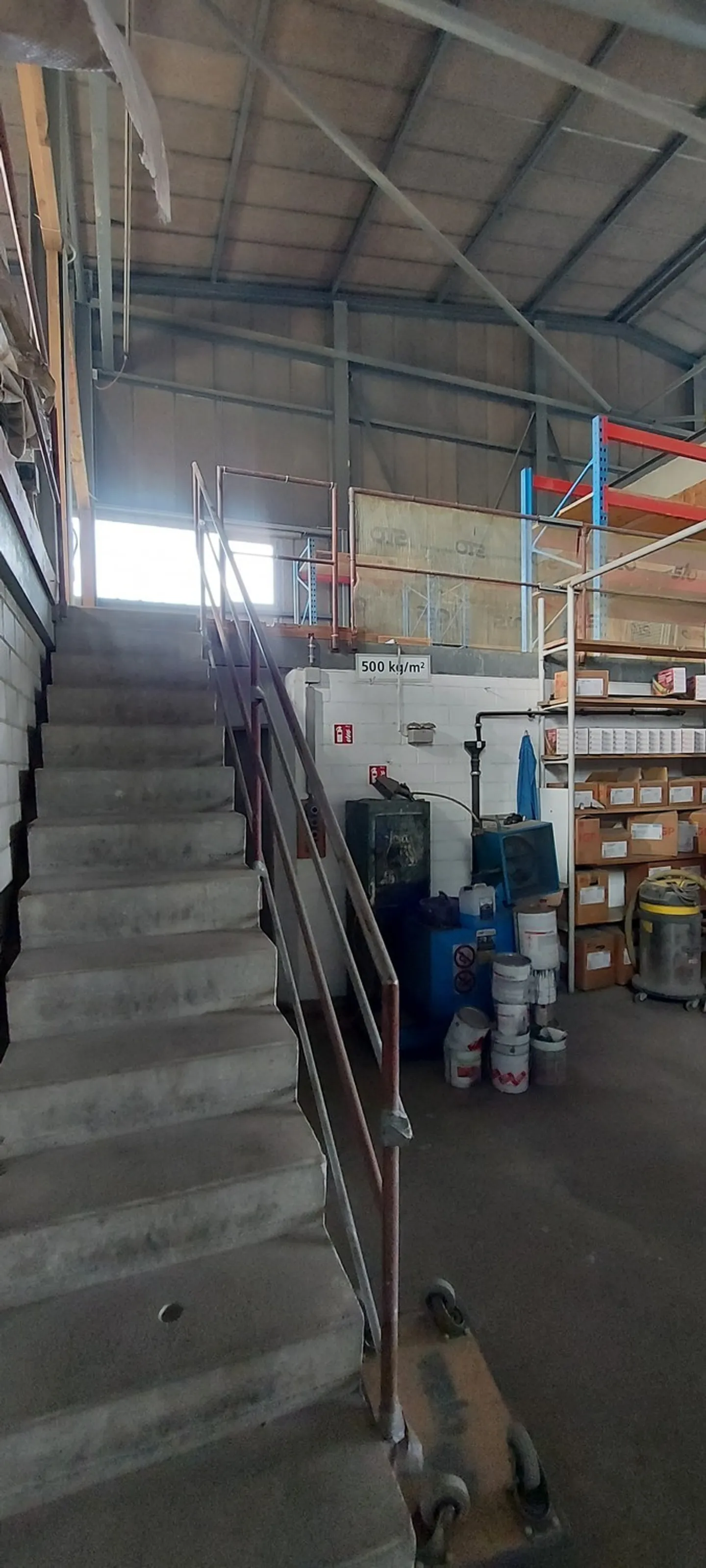 Storage space / workshop space on the 1st floor - Photo 2 of 5