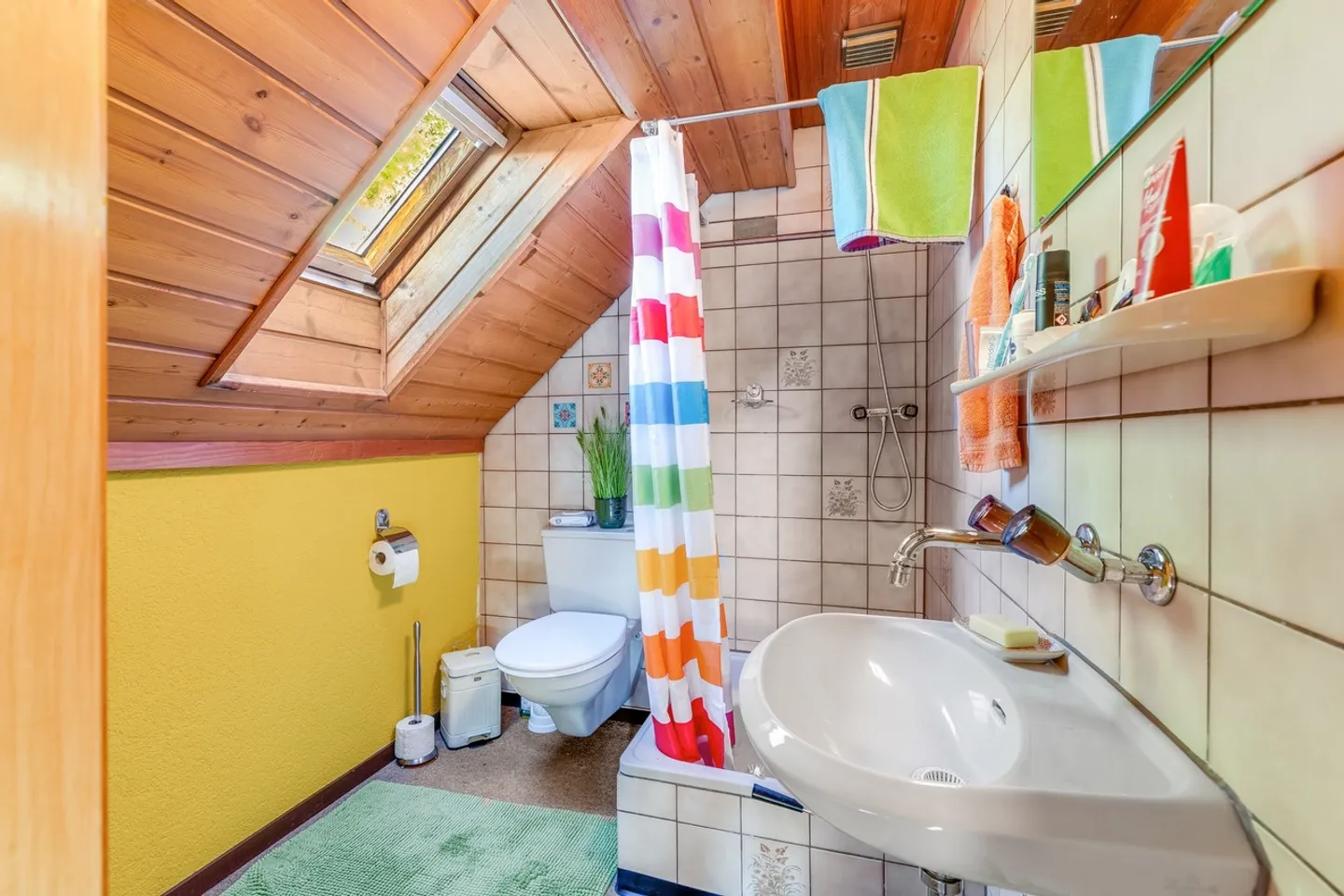 Investimento con futuro: Casa bifamiliare con potenziale - Foto 9 di 14