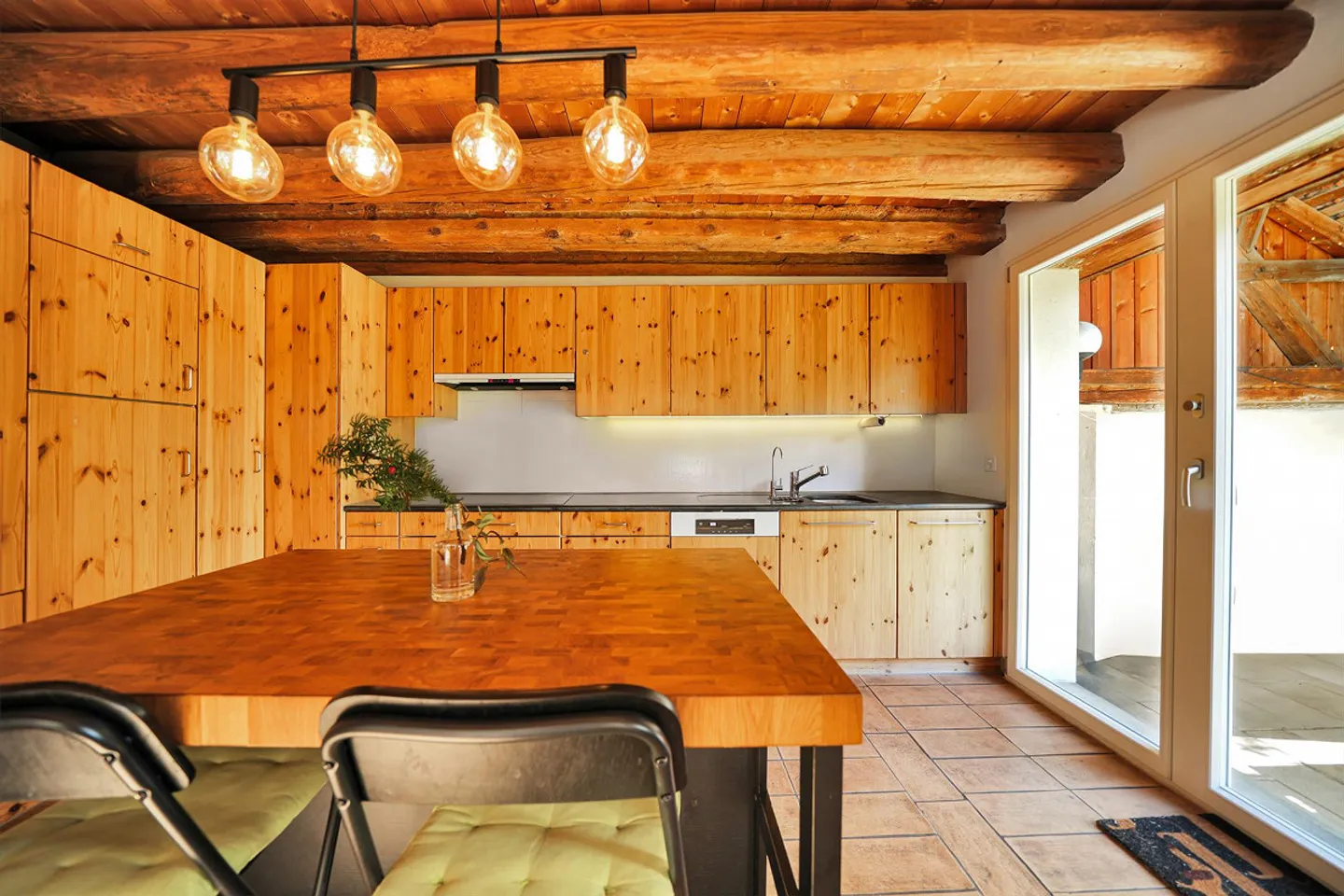 Historical Timber House with Character - Photo 9 of 25