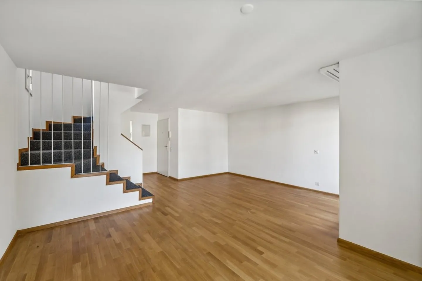 Appartamento duplex centrale e tranquillo! - Foto 3 di 11