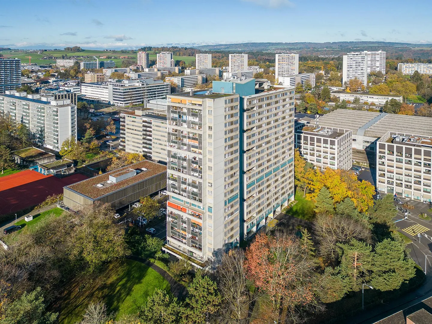 "Im Baurecht, über den Dächern von Bümpliz - Bern" - Foto 1 von 12