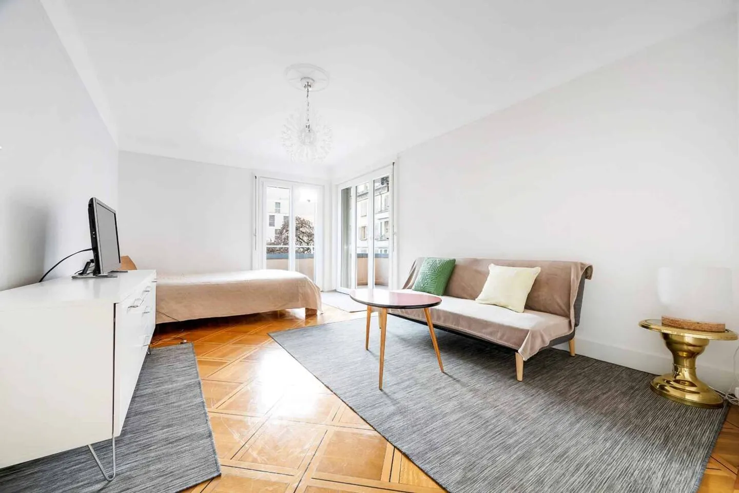 Wunderschöne renovierte Wohnung im begehrten Stadtteil Montchoisi - Foto 1 von 10