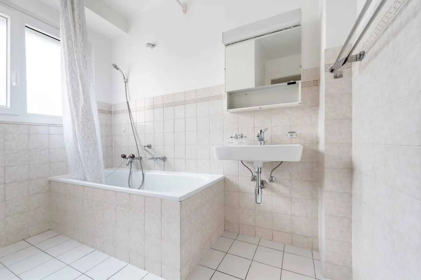 Wunderschöne renovierte Wohnung im begehrten Stadtteil Montchoisi - Foto 9 von 10