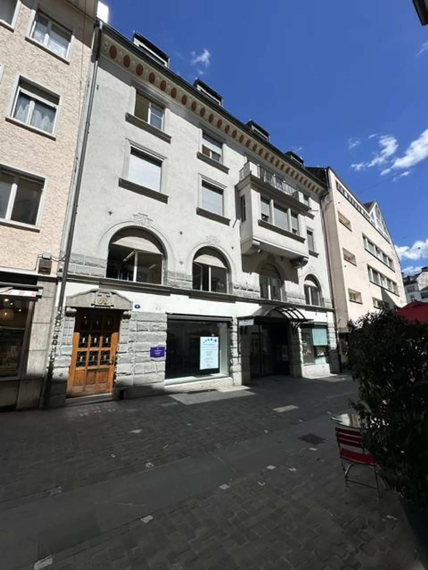 Magasin dans la vieille ville - Photo 1 sur 7