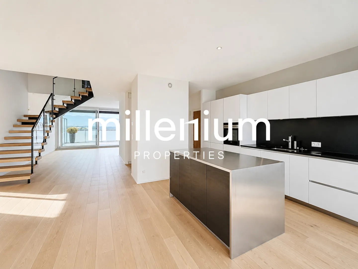 Magnifique duplex en attique avec vue sur le lac Léman et le Mont Blanc à Chêne-Bougeries - Photo 5 sur 15