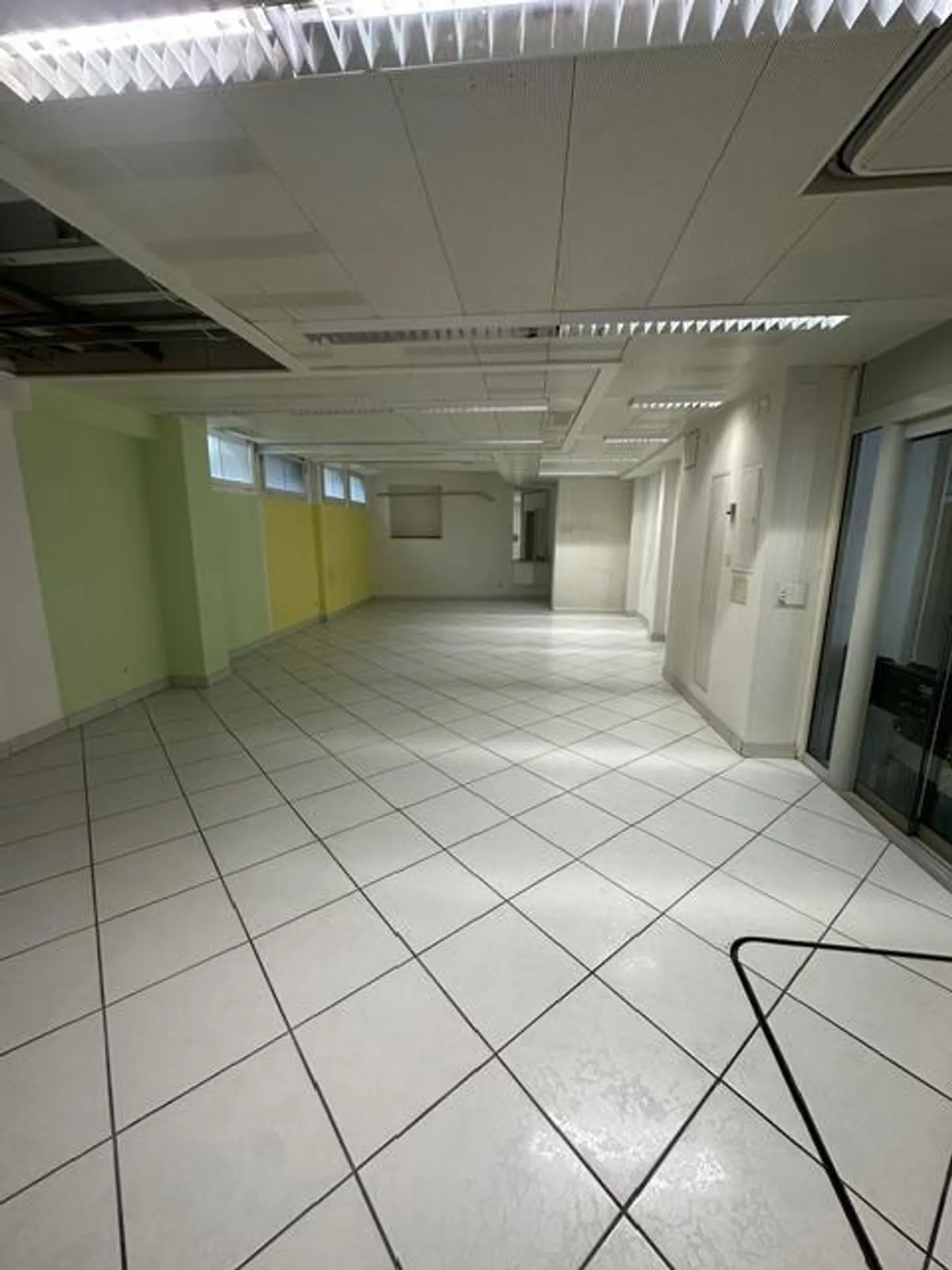 Magasin dans la vieille ville - Photo 4 sur 7