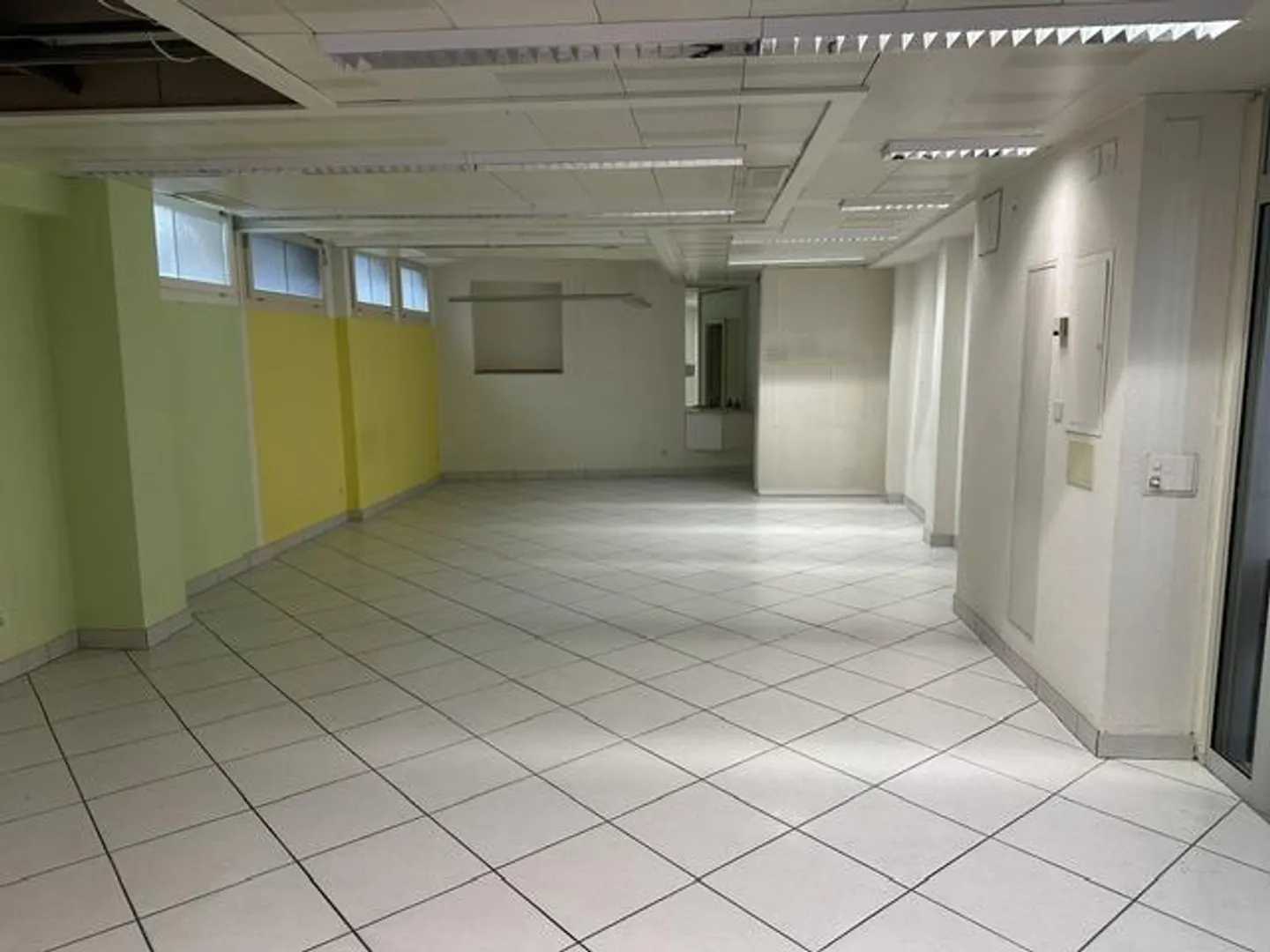 Magasin dans la vieille ville - Photo 5 sur 7