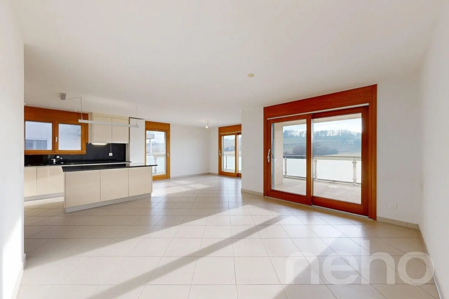 Bright 3.5-room apartment with unobstructed view - Photo 1 of 12