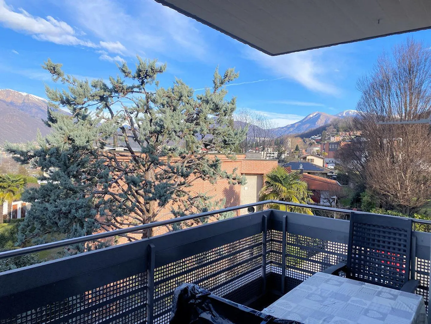 Elegante appartamento 3.5 locali - Foto 1 di 12