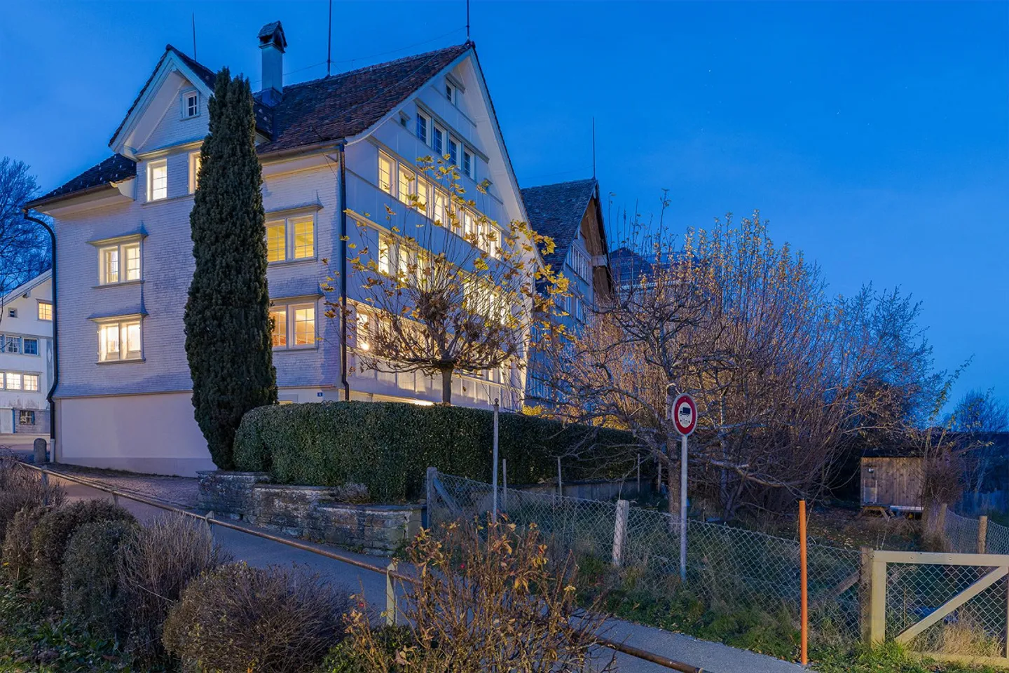 Charming Single-Family Home with Historic Flair in the Heart of Spe... - Photo 6 of 8