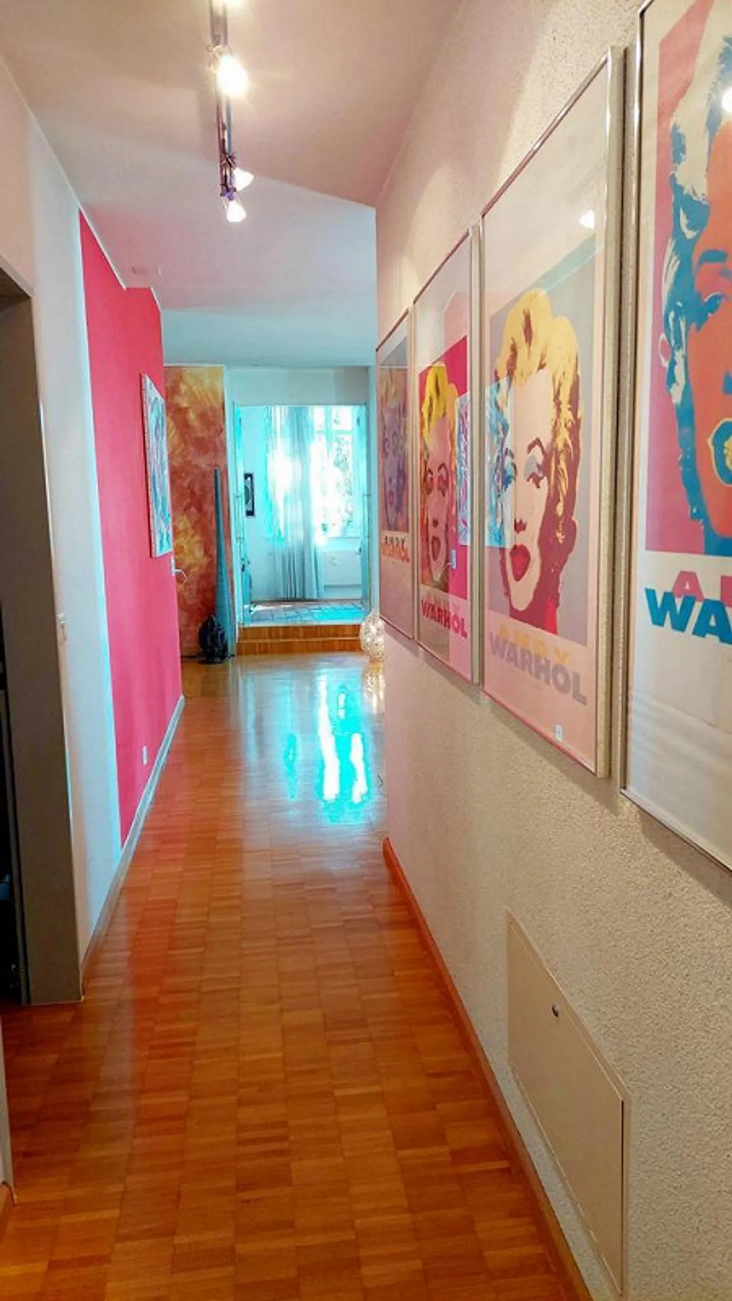 Belle appartement de 5 pièces dans un bâtiment historique - Photo 3 sur 12