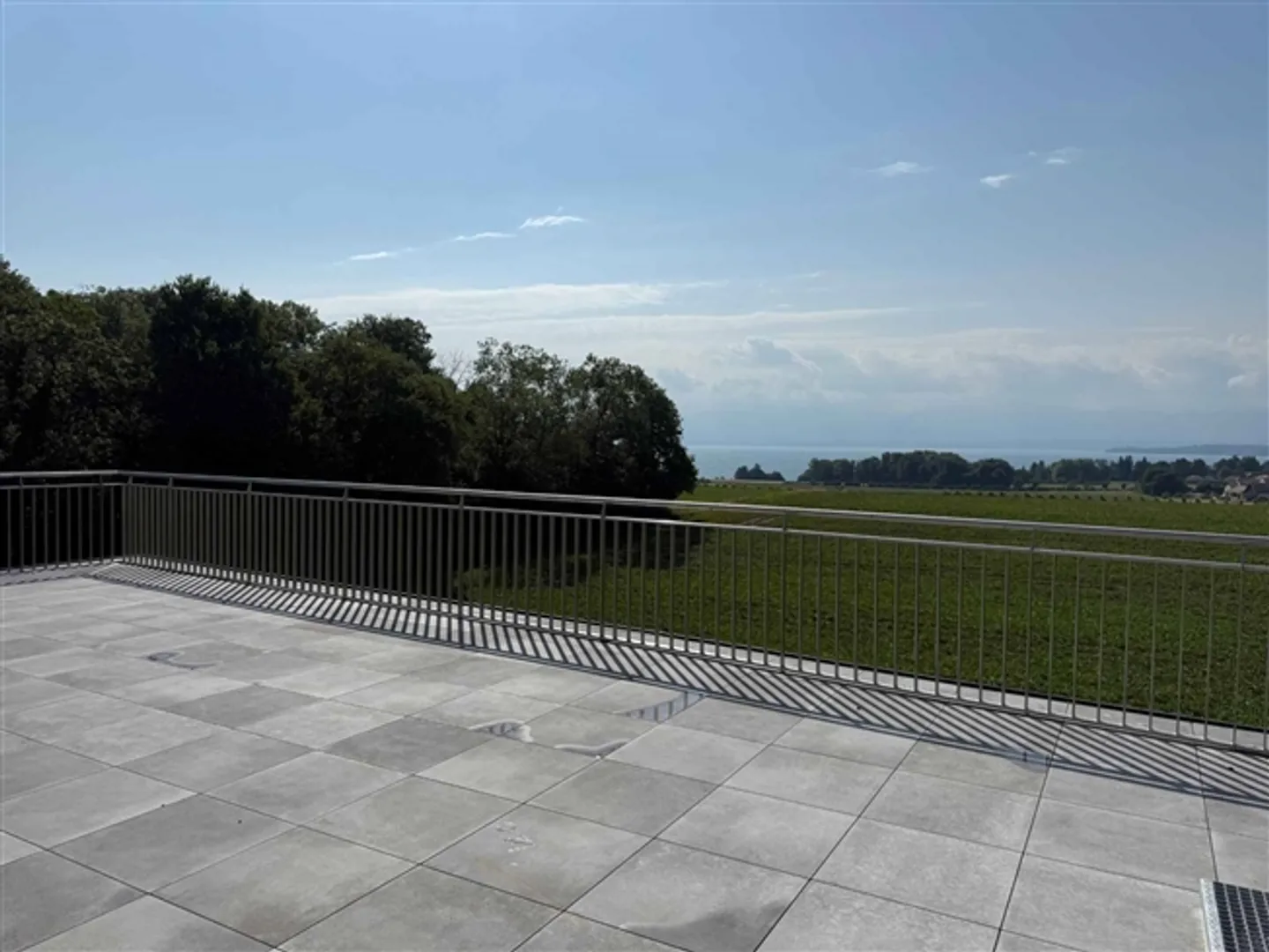 Bureau dans un emplacement idéal - Photo 3 sur 7