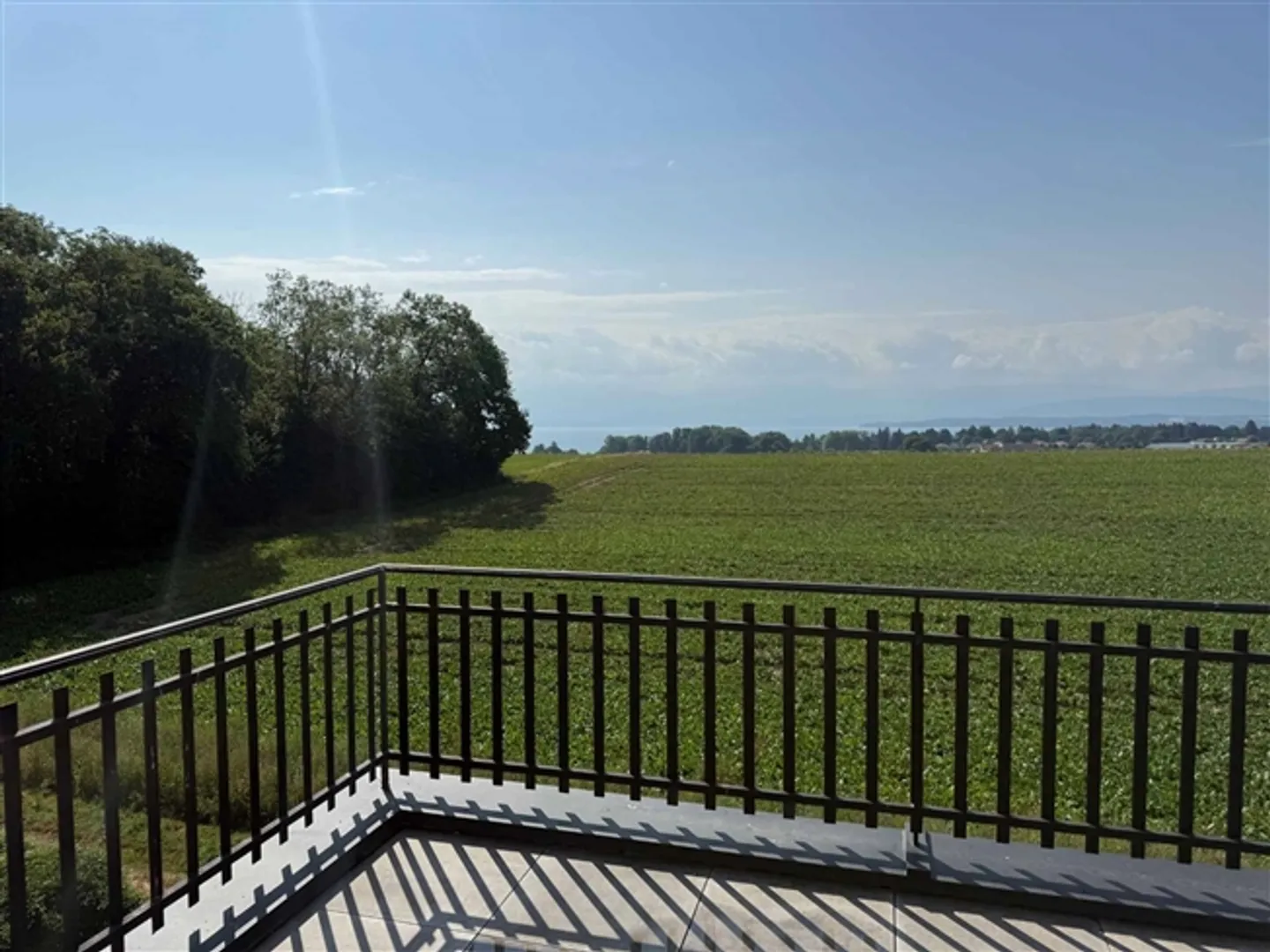 Bureau dans un emplacement idéal - Photo 4 sur 7