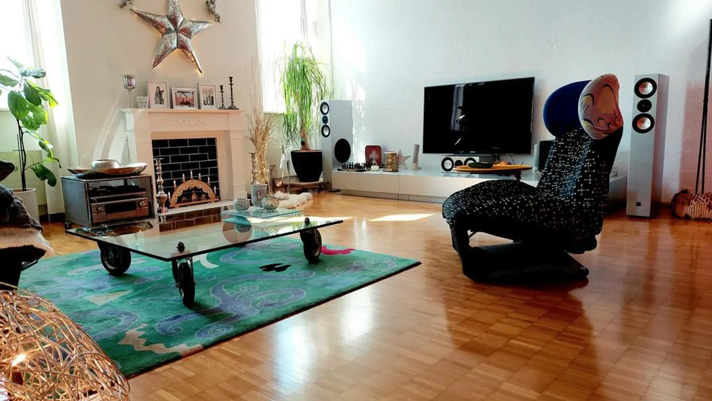 Belle appartement de 5 pièces dans un bâtiment historique - Photo 5 sur 12