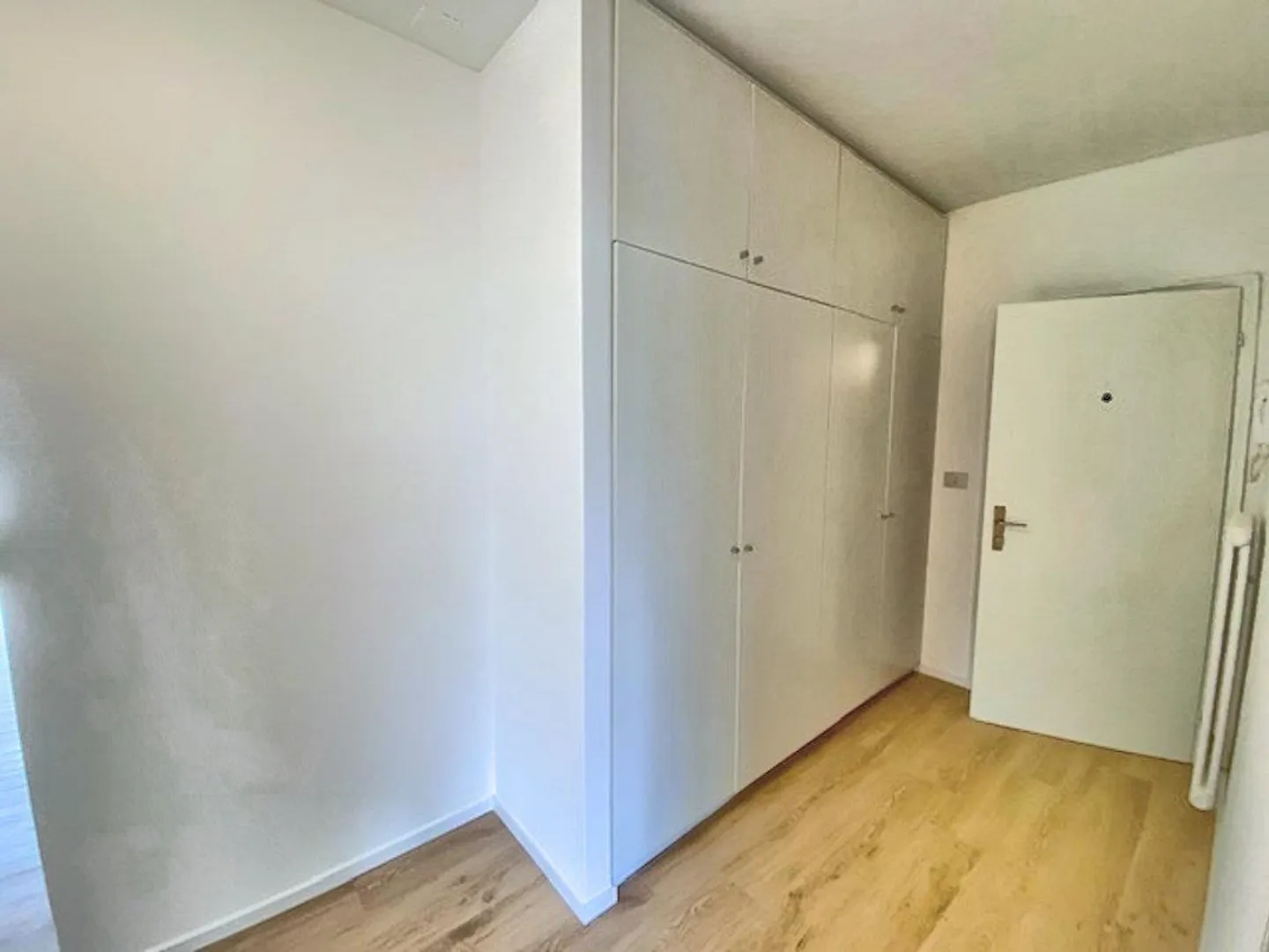Elegante appartamento 3.5 locali - Foto 5 di 12