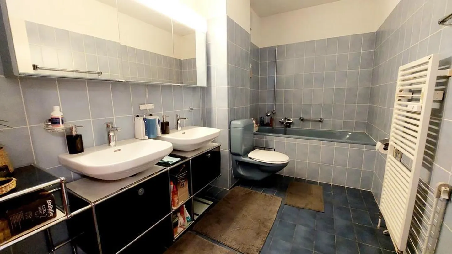 Belle appartement de 5 pièces dans un bâtiment historique - Photo 12 sur 12