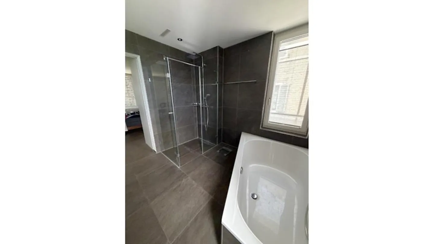 APPARTEMENT 5½ PIÈCES À WÄDENSWIL (ZH), MEUBLÉ, TEMPORAIRE - Photo 6 sur 10