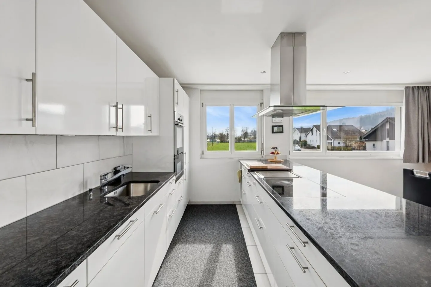 Exclusive Living and Working - Photo 6 of 13