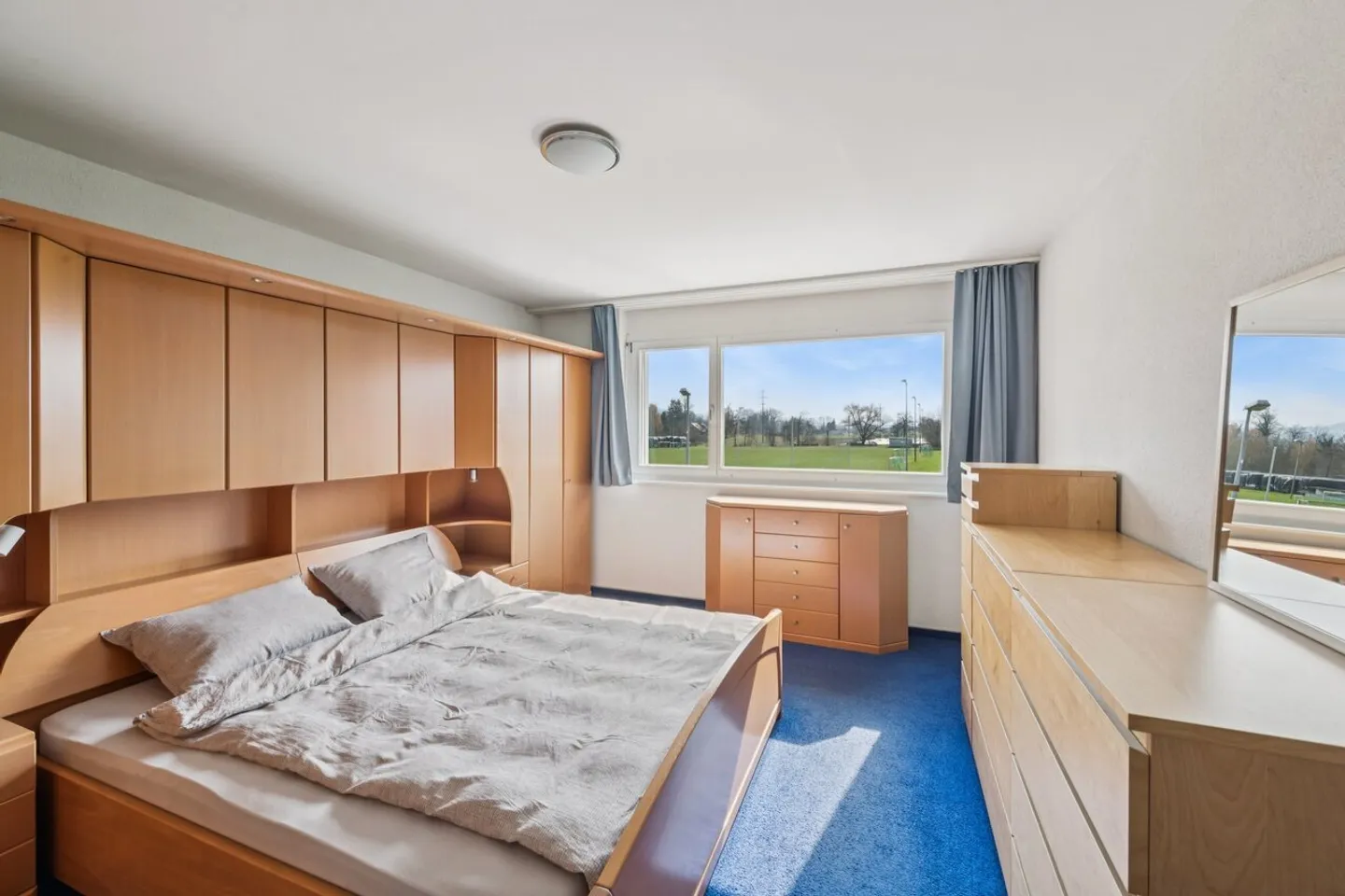 Exclusive Living and Working - Photo 7 of 13