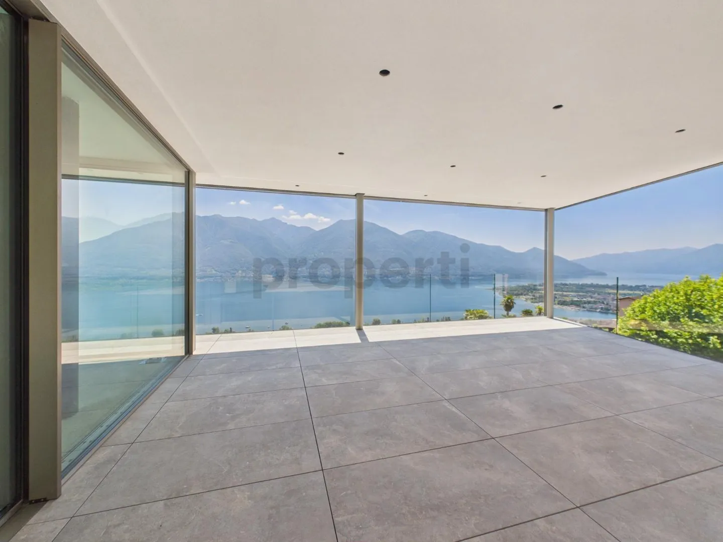 Luxuriöse Dachwohnung mit Pool - Foto 11 von 13