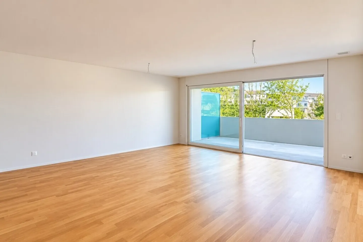 Appartement 2.5 pièces dans un emplacement central à Wittenbach - Photo 2 sur 9