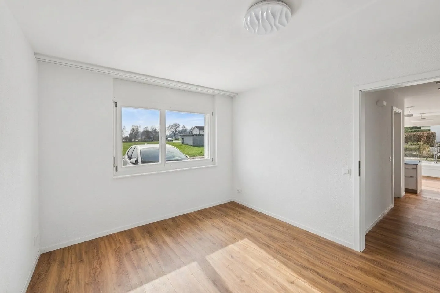 Exclusive Living and Working - Photo 10 of 13