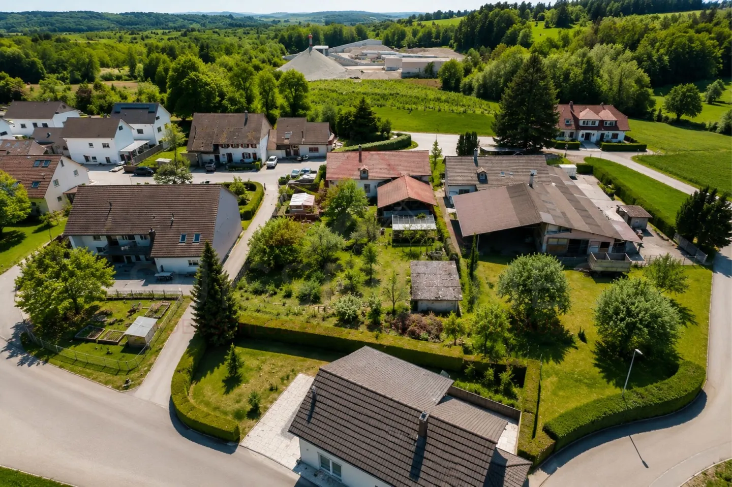 680 m² di spazio per i tuoi sogni abitativi - terreno edificabile soleggiato a Gunzgen - Foto 3 di 5
