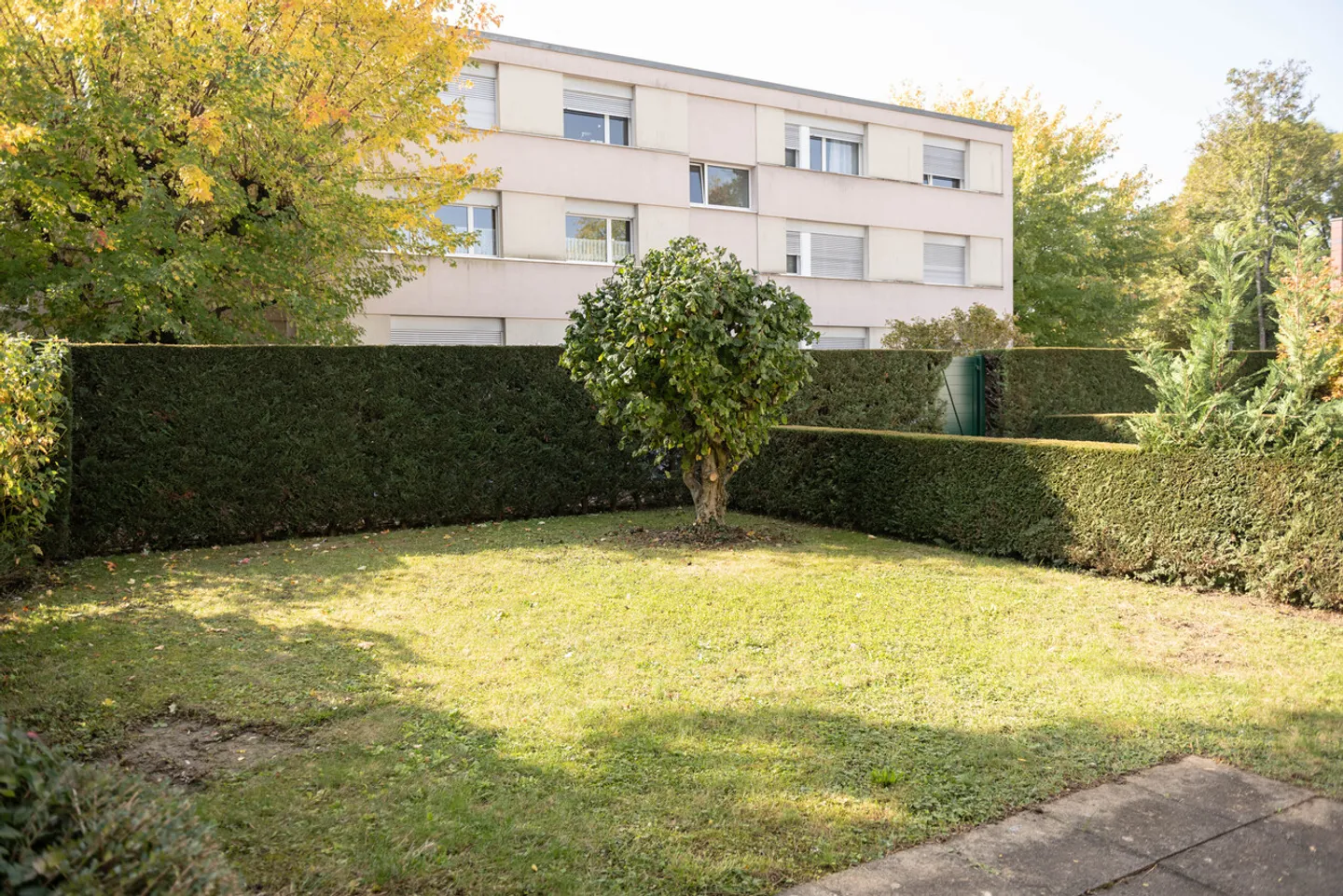 4 1/2-Room Single Family Home in a Quiet, Family-Friendly Residential Area - Photo 7 of 9
