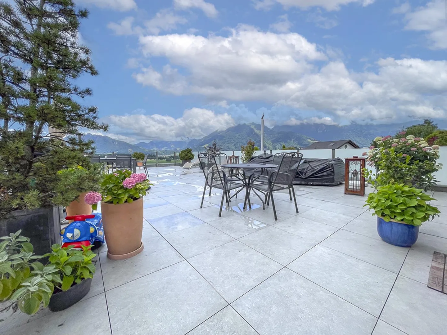 Discover this magnificent, contemporary villa that can be modularly built to your liking and offers an exceptional living environment. - Photo 4 of 13